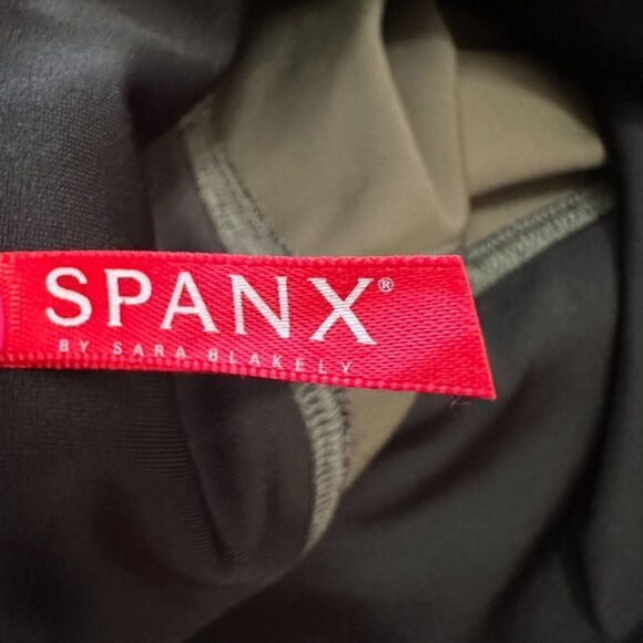 Spanx Faux Leather Women's‎ S Matte Green Camo Power Waistband - Picture 5 of 10